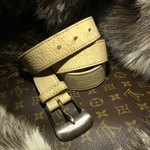 MIU MIU ITALIAN LEATHER BELT